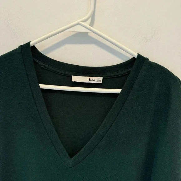 Wilfred Free Shirt Womens XXS  Green V Neck Pullover Sweater Tee Classic - Picture 2 of 7